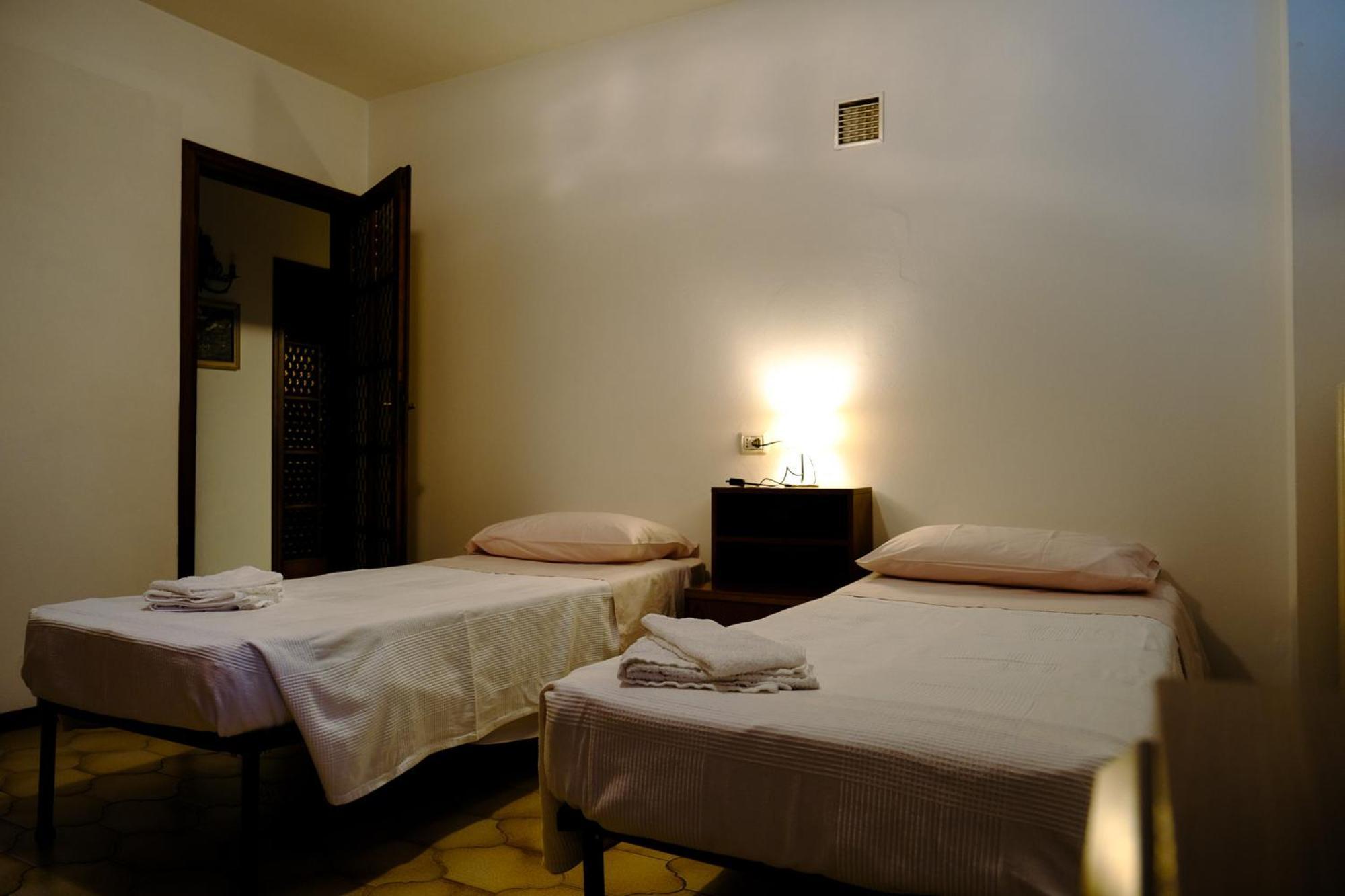 La Casa Dei Perci Apartment Varenna Luaran gambar